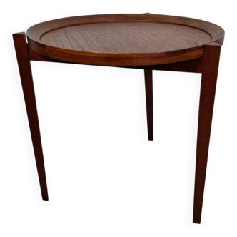 Round teak coffee table – Mid-century modern design, 1960s, Scandinavian elegance