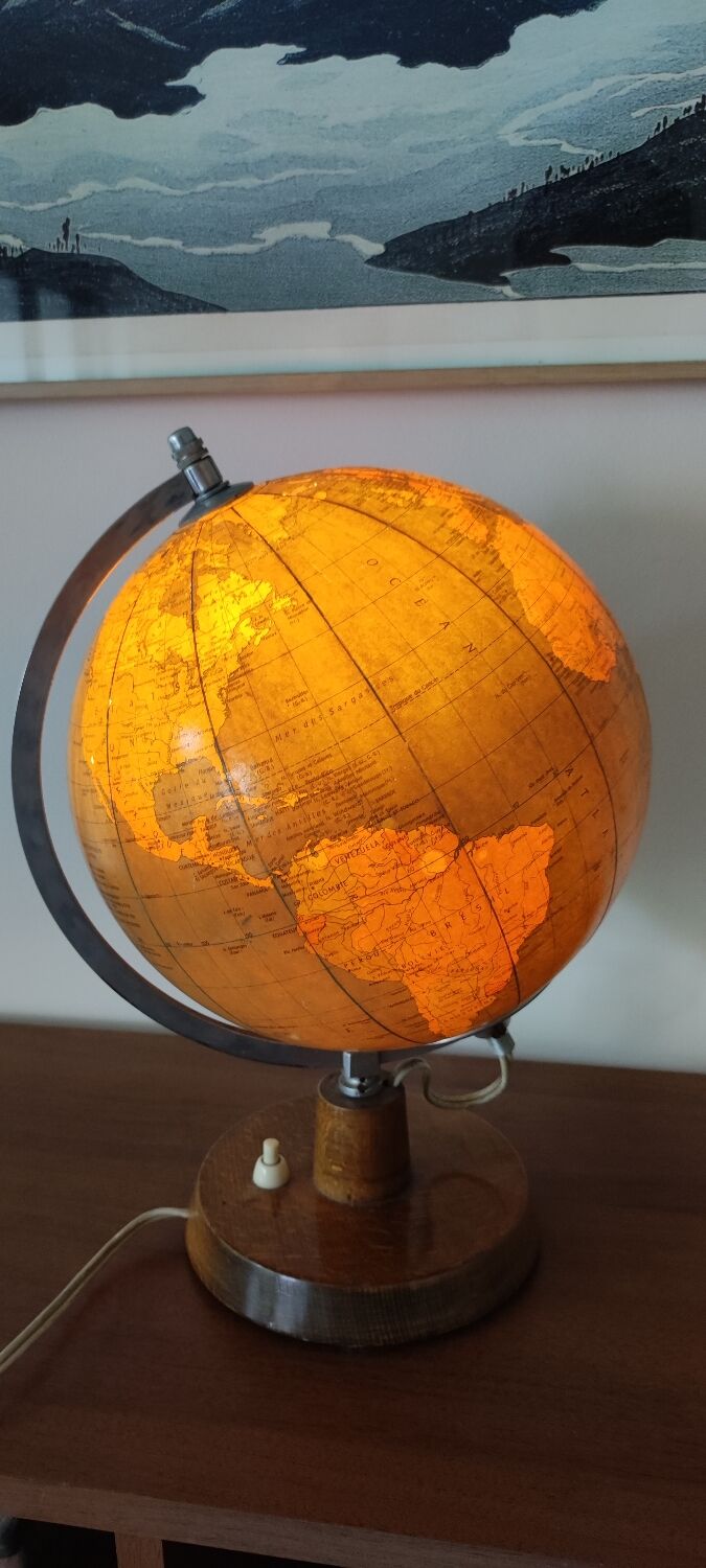 Räth luminous globe