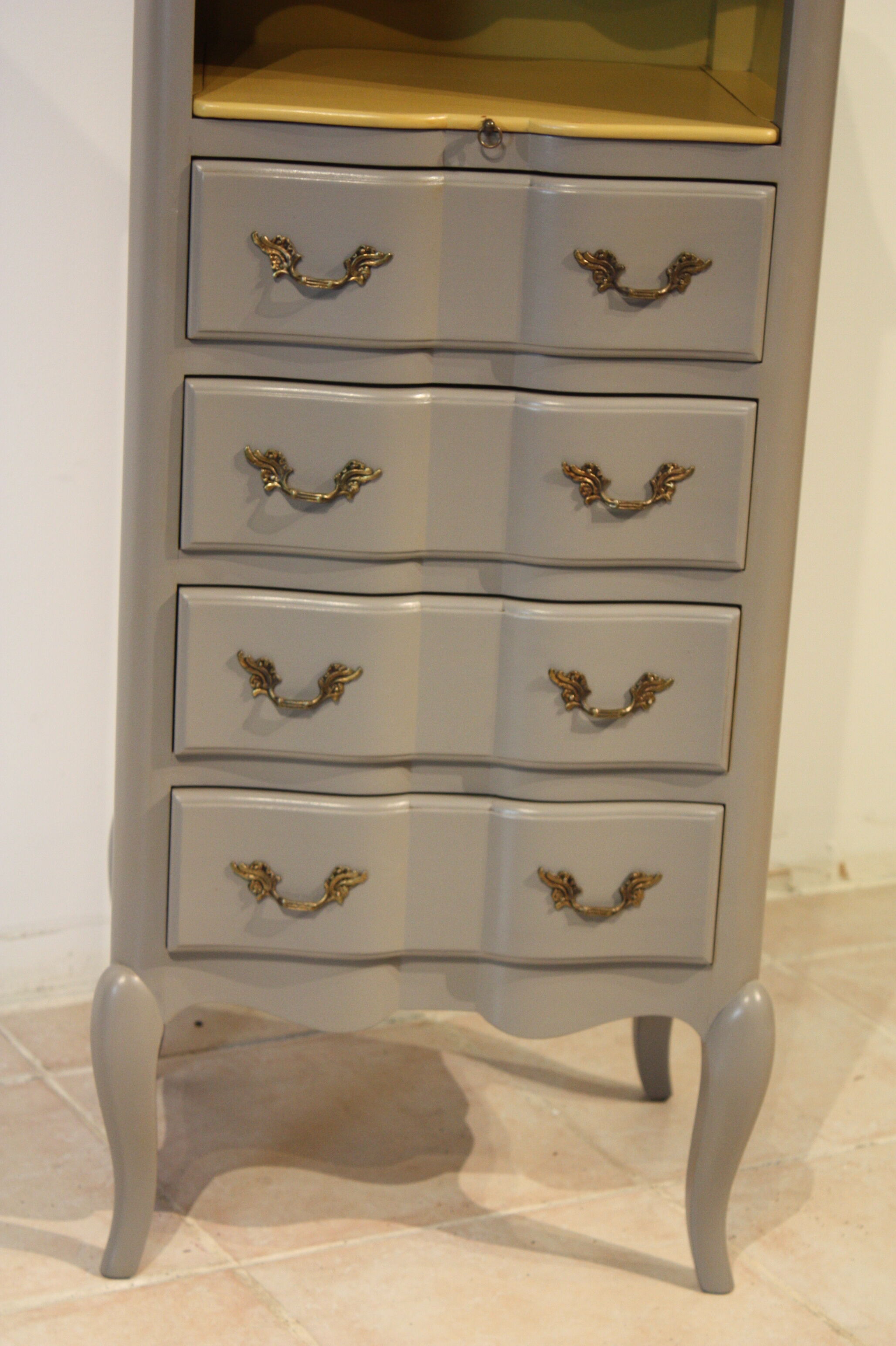Chiffonier style Louis XV painted vintage