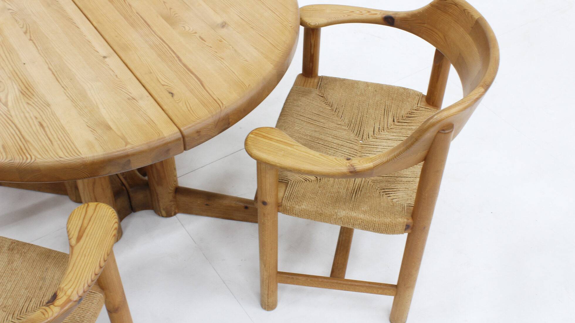 Set vintage dining table and dining chairs pine wood papercord