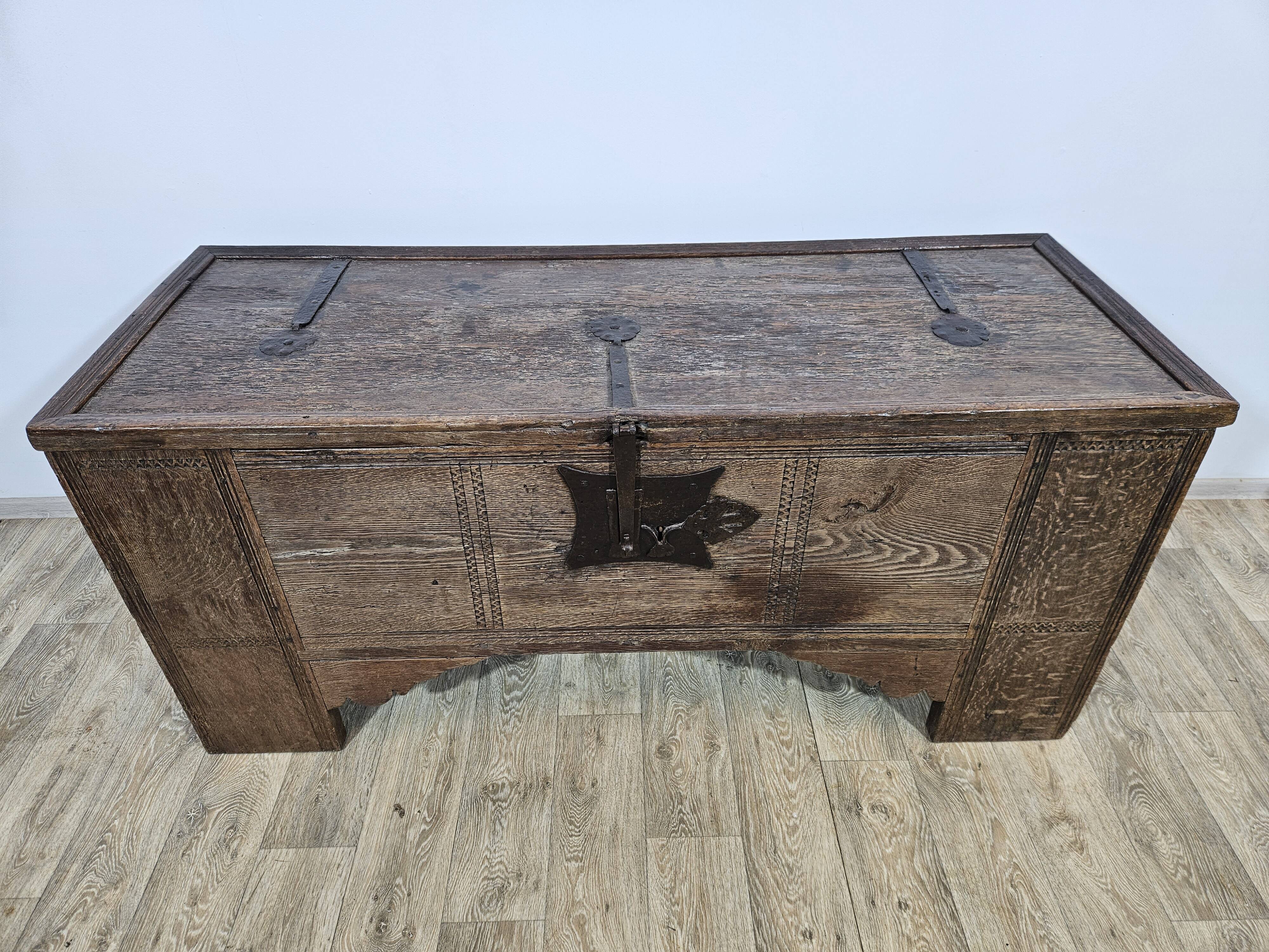 Gothic Chest 15th century