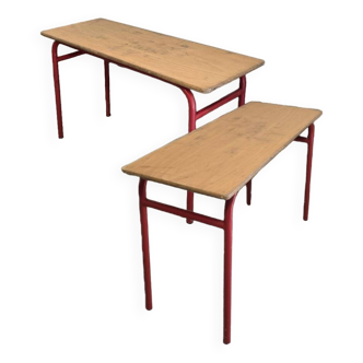 Lot de 2 bureaux d'écolier double 1970 acier rouge et chêne