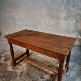 Antique French farmhouse table in oak (1780–1830) – Walnut legs – Rustic provincial dining table