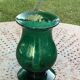 Grand Photophore, Bougeoir en verre soufflé vert, de style verrerie de BIOT, made in france