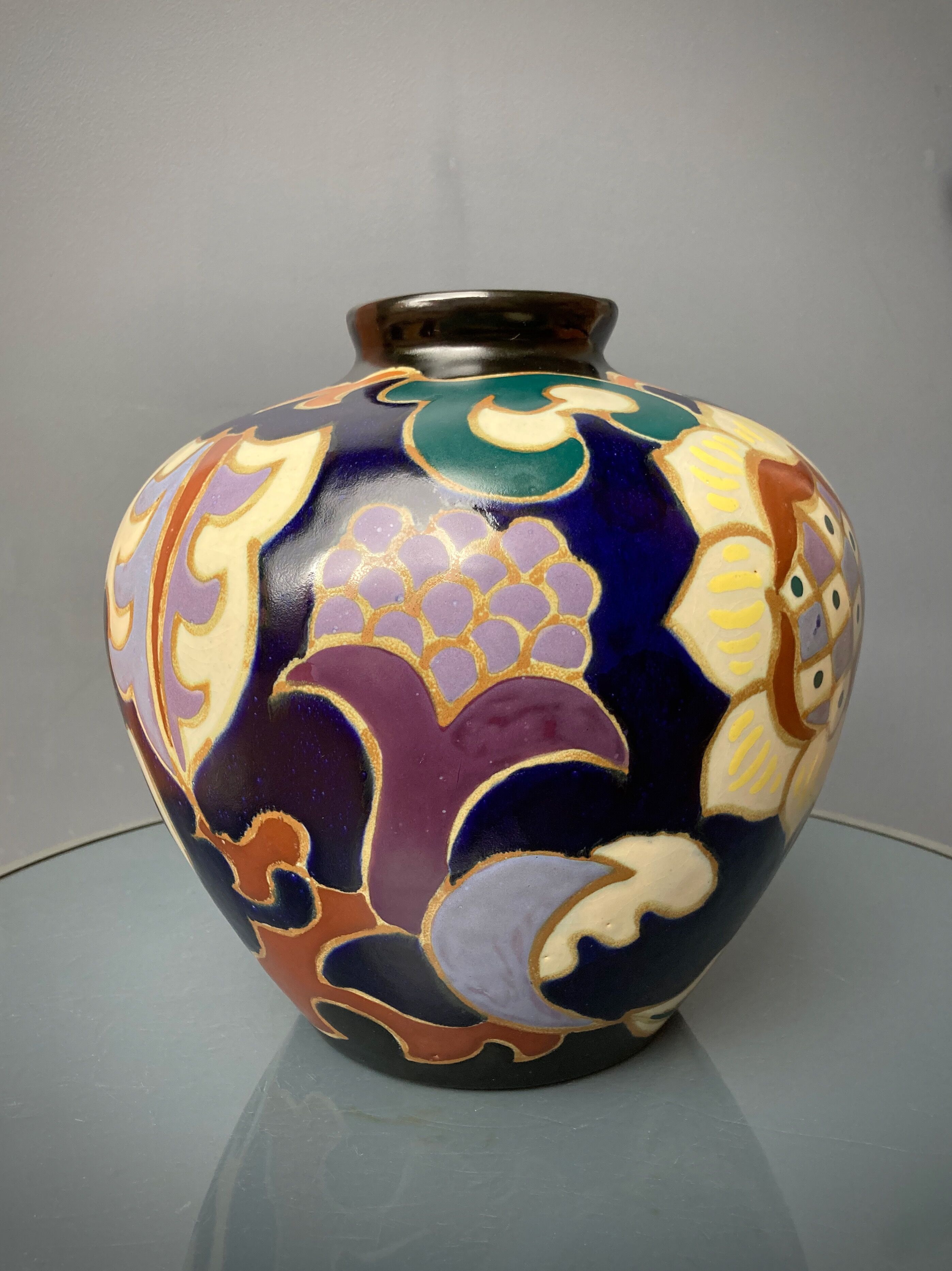 Aca vase by Lena Tonoda