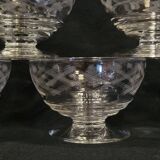10 anciennes coupes à champagne en cristal gravé ciselé