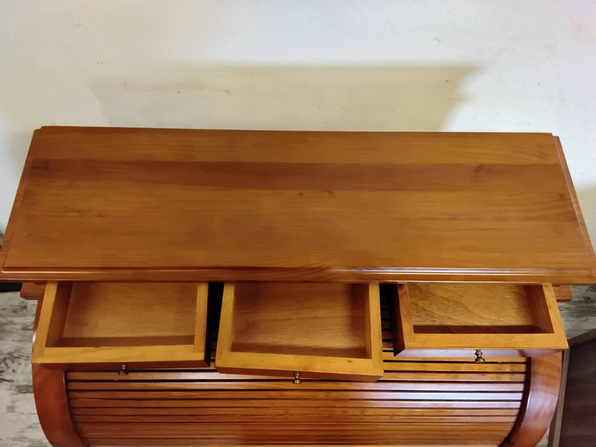 Wooden curtain secretary