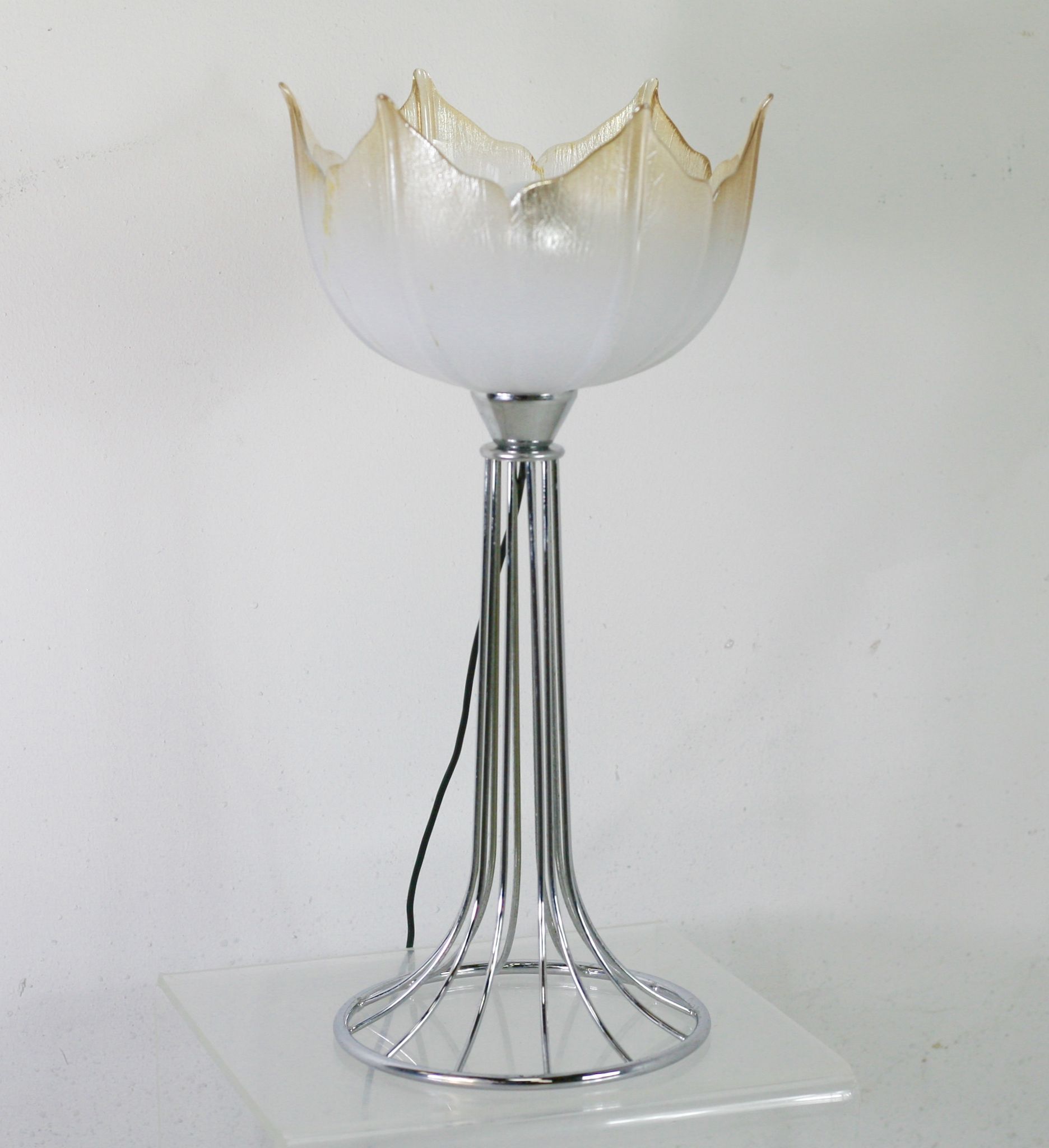 Lamp "space age". glass reflector, metal base. Circa 1970