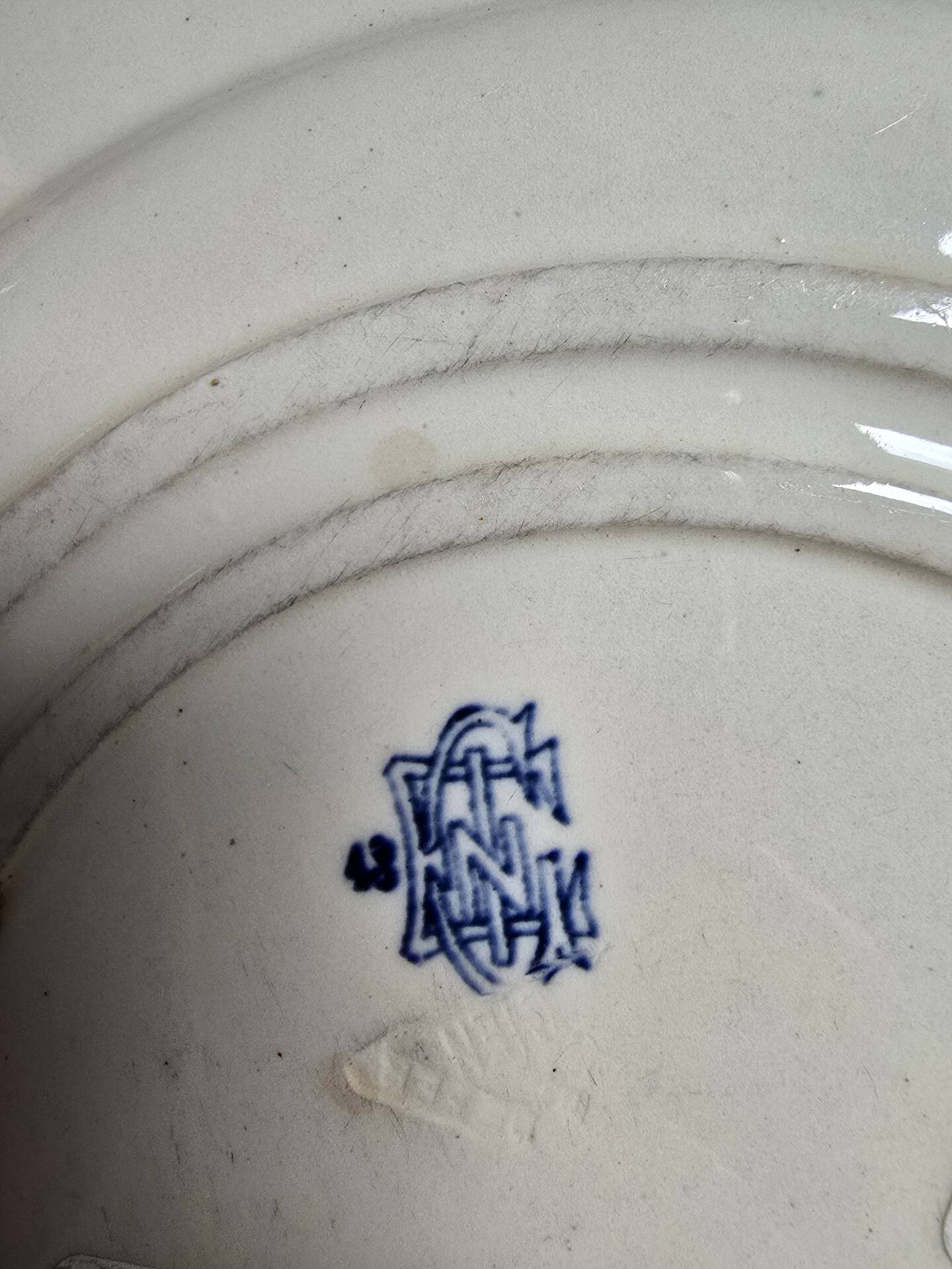Two flat plates Gien blue tone
