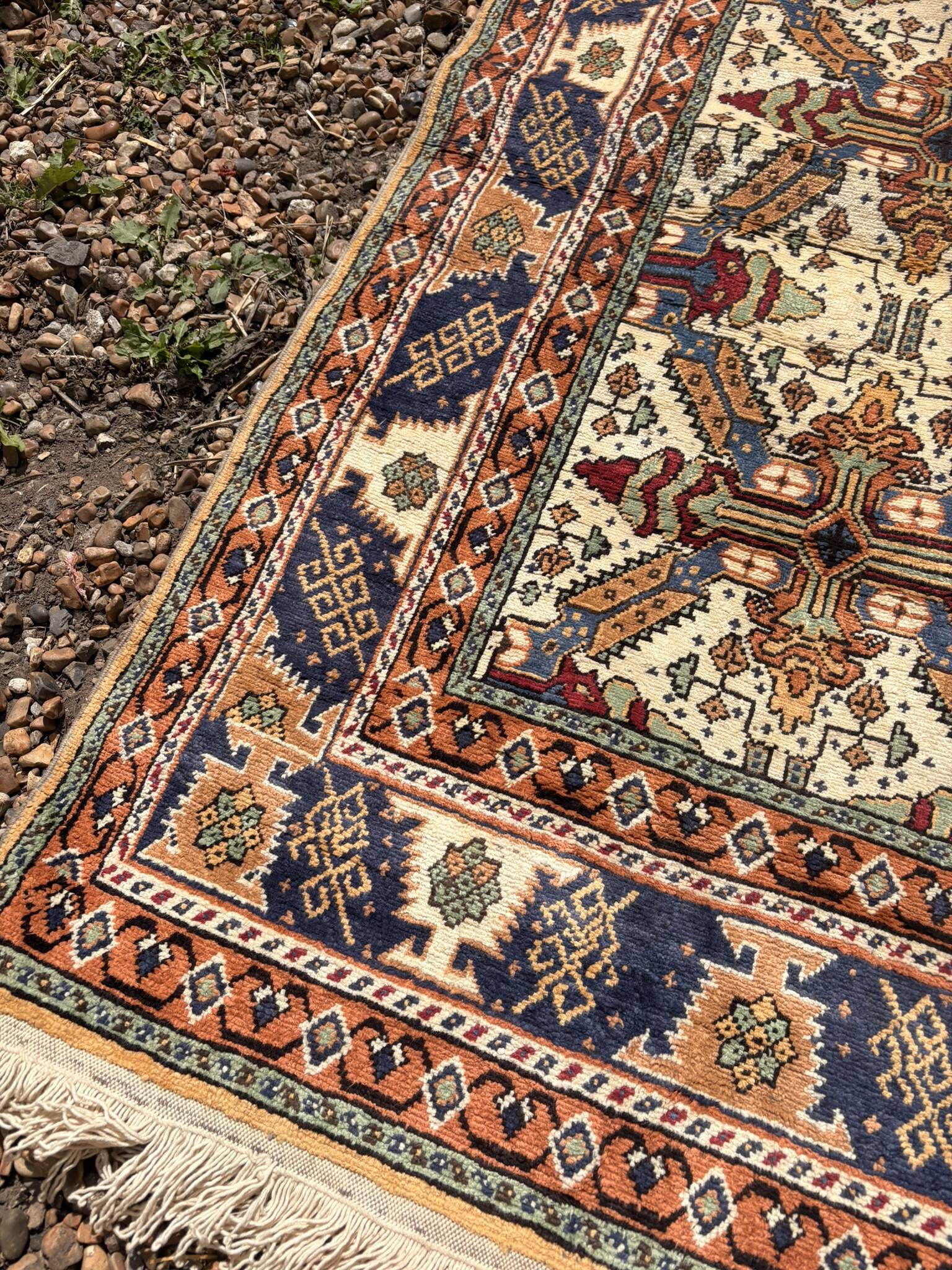 Vintage Oriental Handwoven Wool Caucasian Boho Chic Persian Rug 150x89