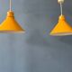 Ensemble (2) de suspensions vintage en métal jaune