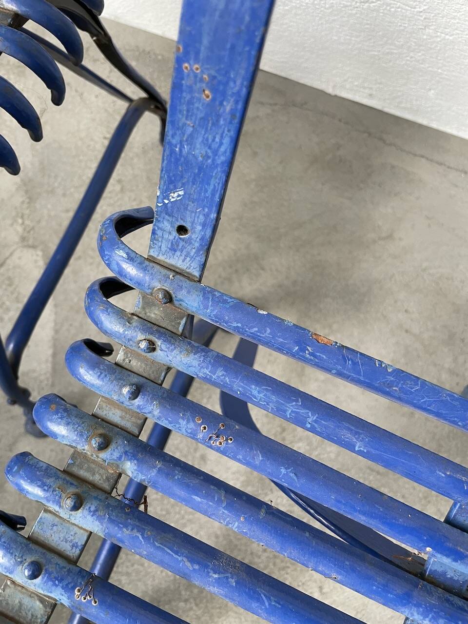 Series of 4 Arras chairs 1900