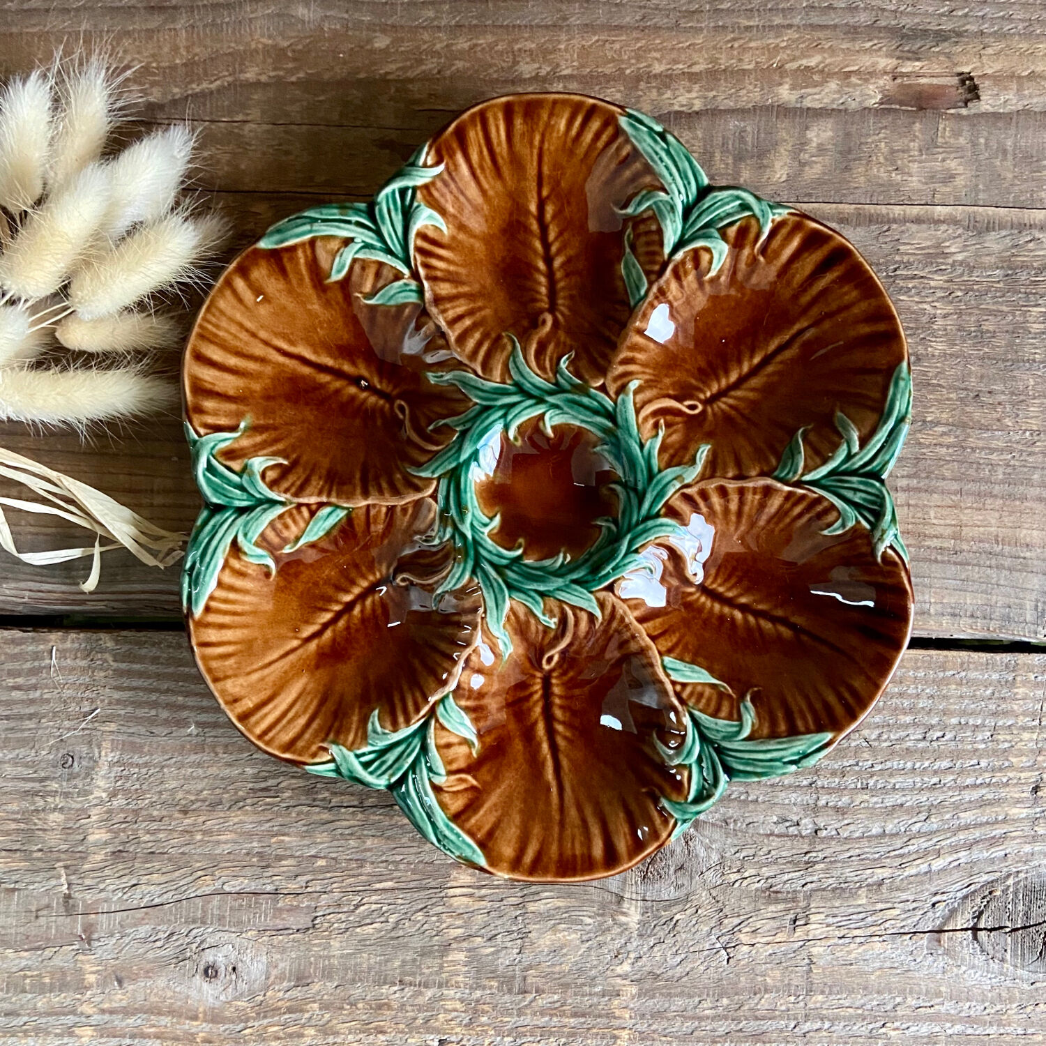 4 vintage slurry oyster plates
