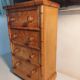 Mobilier de poupée en bois