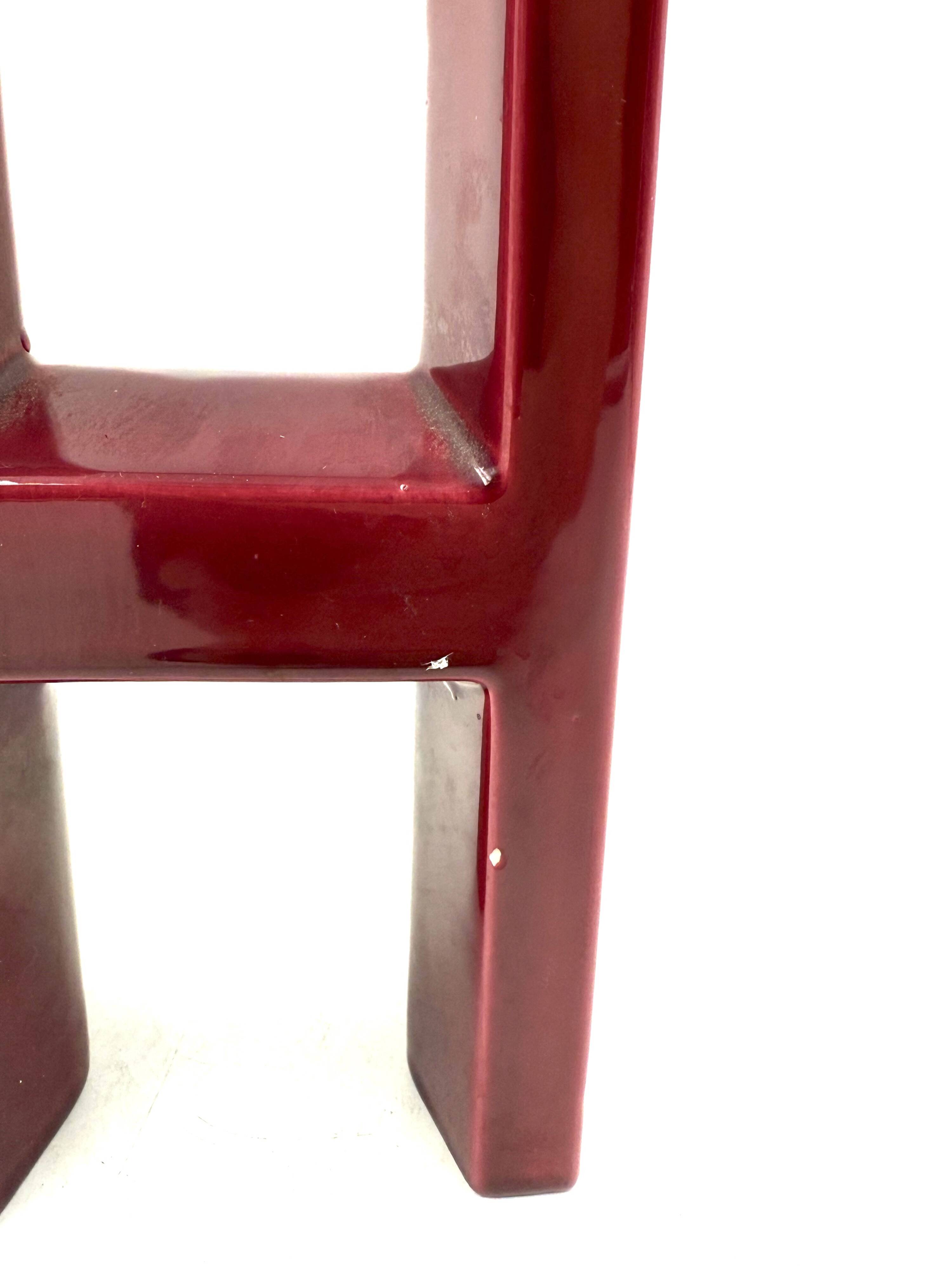 Space age red H letter shaped ceramic solifleur vase, Marcel Radureau 1970