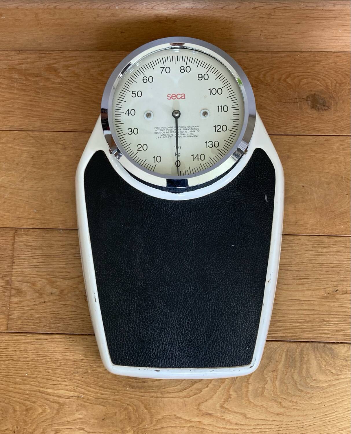 Doctor's scales 1960s/70s Vintage