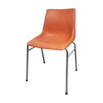 Robin Day polyprop chair