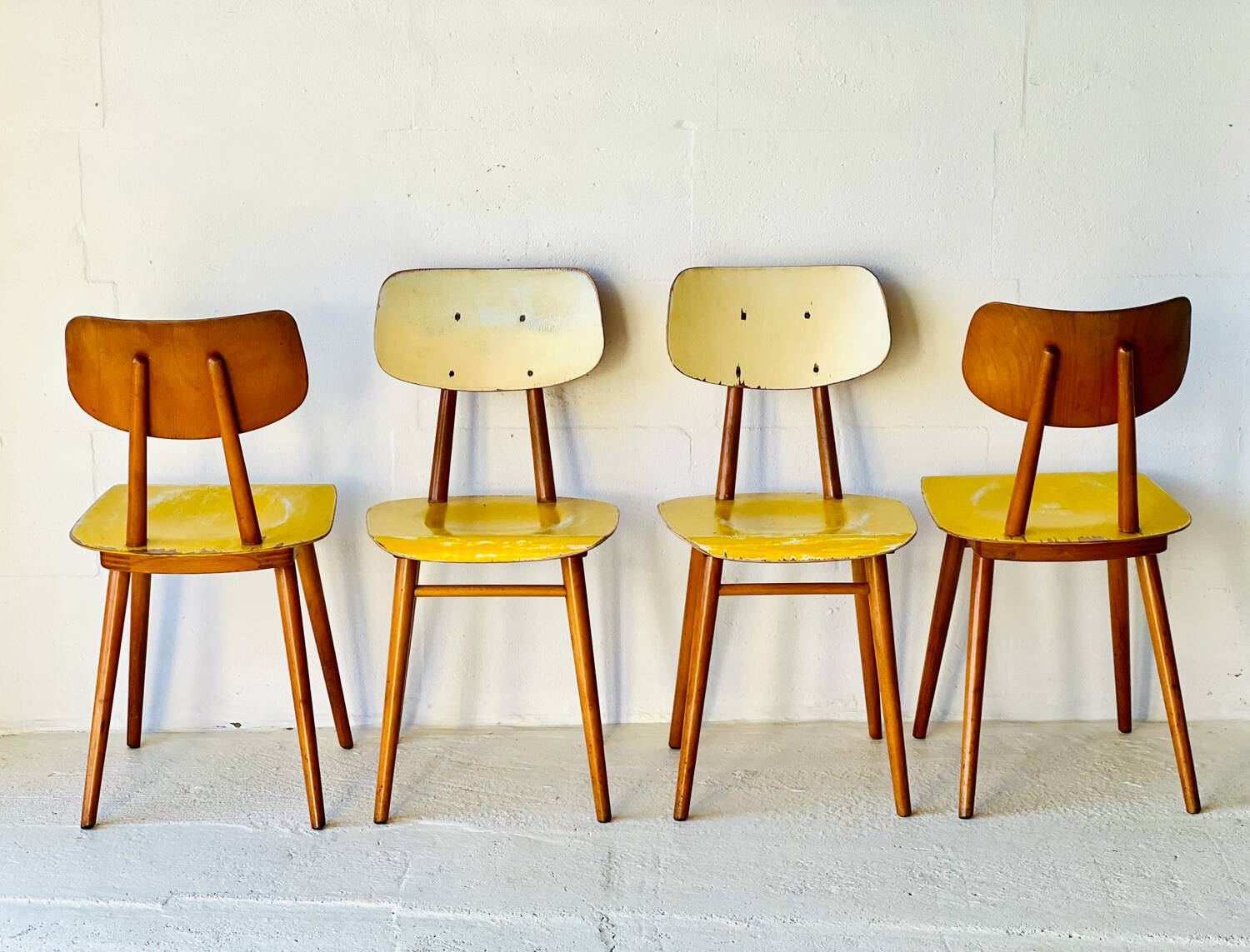 Chaises de bistrot par Ton, années 1950