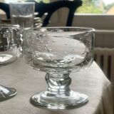 5 bubble glass cups.