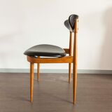 Pair of chairs  Baumann modèle "pégase"