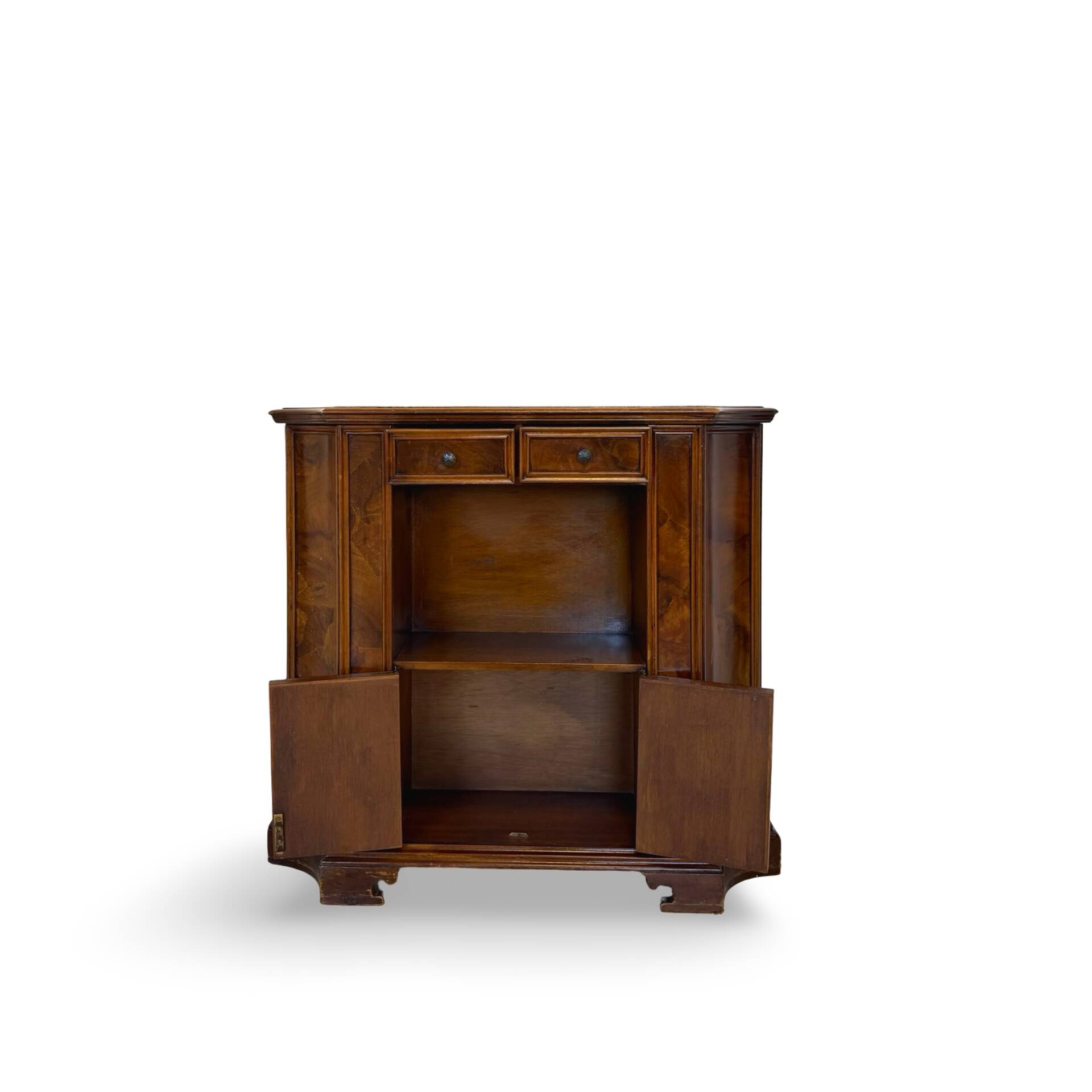La console vintage élégante classique de Milan, années 1950/1960.