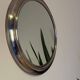 Miroir rond en métal , Italie années 1970