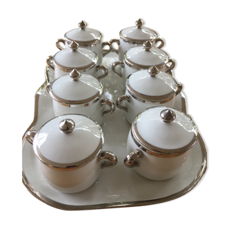 Service de 8 pots à crème et son plateau
