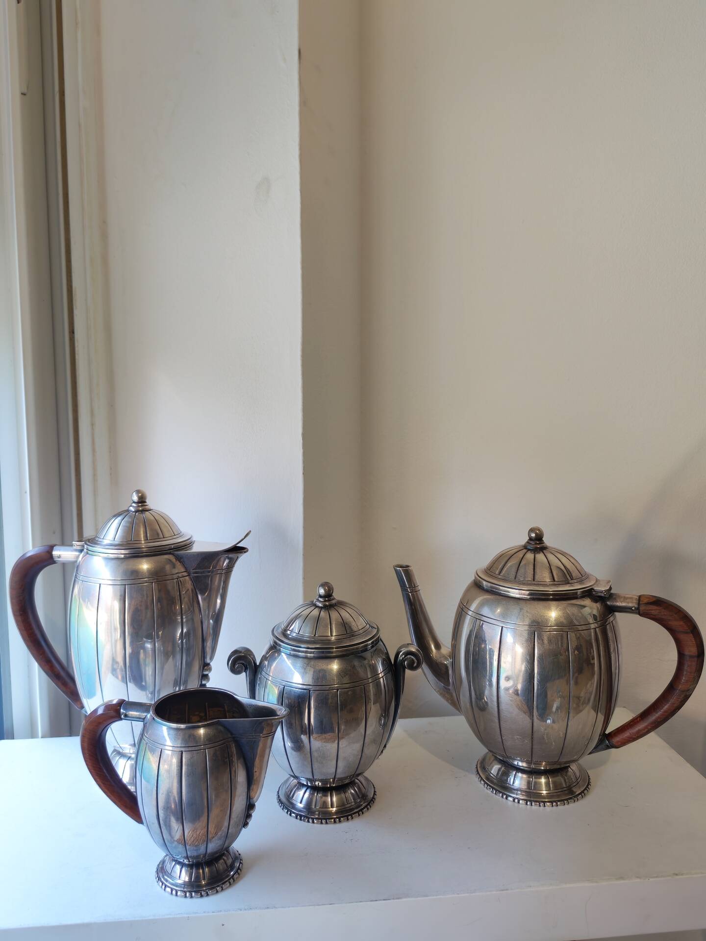 Tea and coffee service in silver-plated metal and wood from the 1930s Art Deco - Wine
