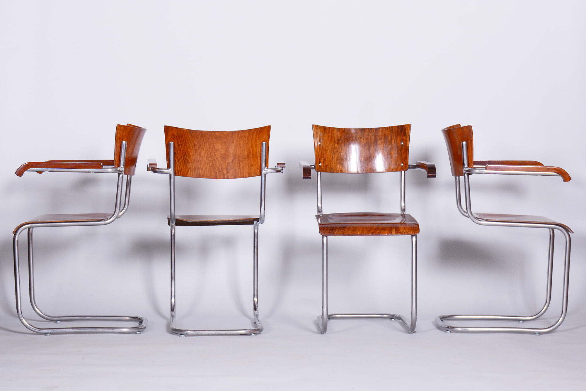 Set Of 4 Restored Bauhaus Beech Armchairs Designed by Mart Stam, 1930s, Czechia, High Gloss