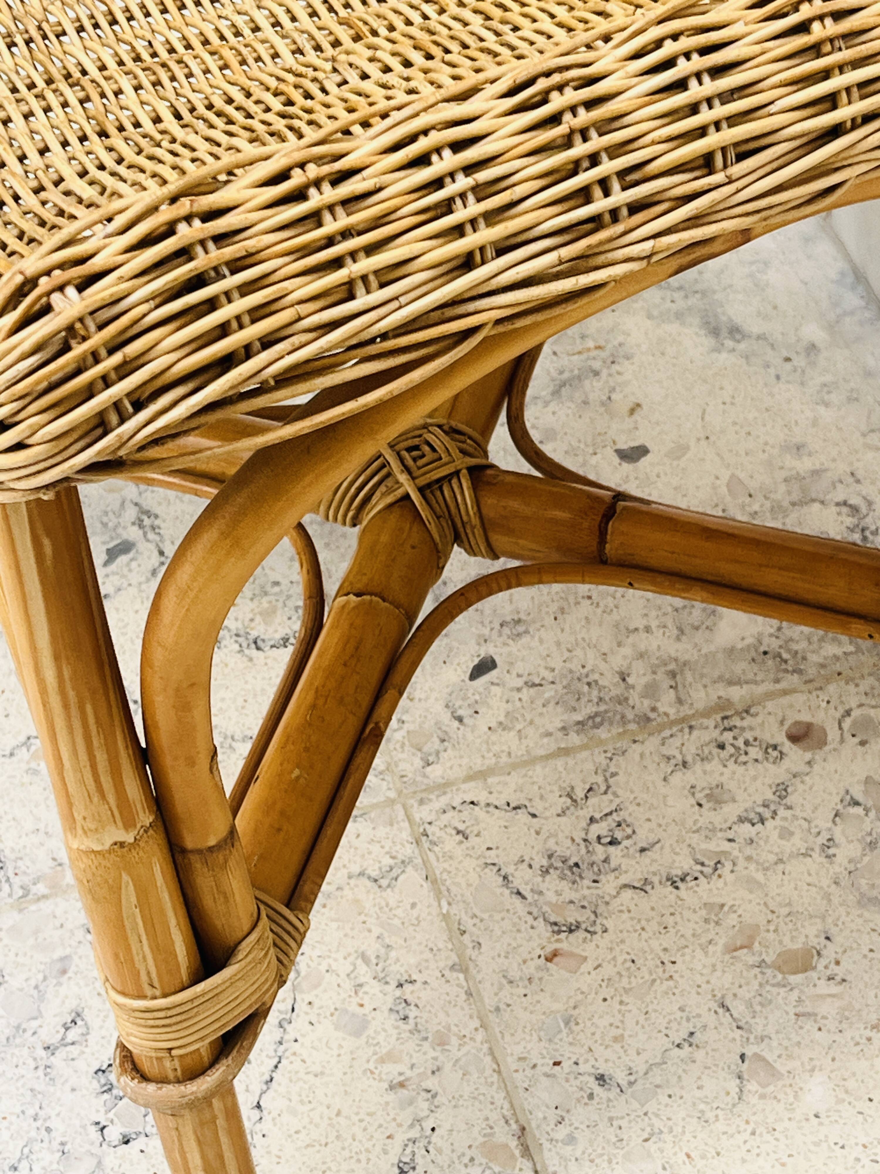 Vintage curved stool in rattan and bamboo