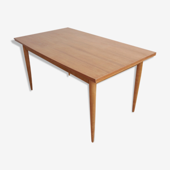 Table à manger de style scandinave extensible