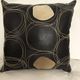 Coussins cuir design vintage