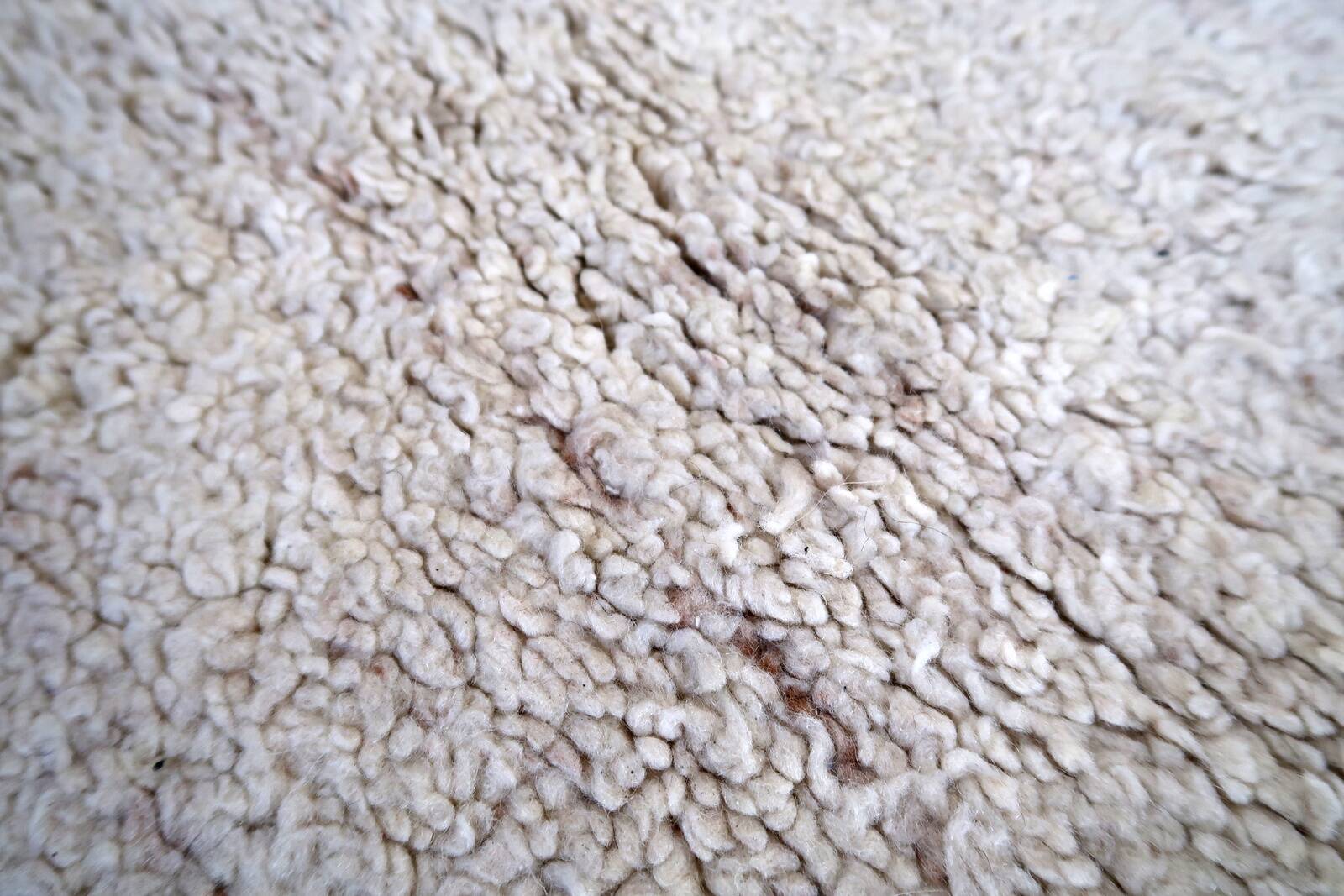 Tapis Vintage Berbère Marocain en Laine (69cm x 137cm), Années 1970