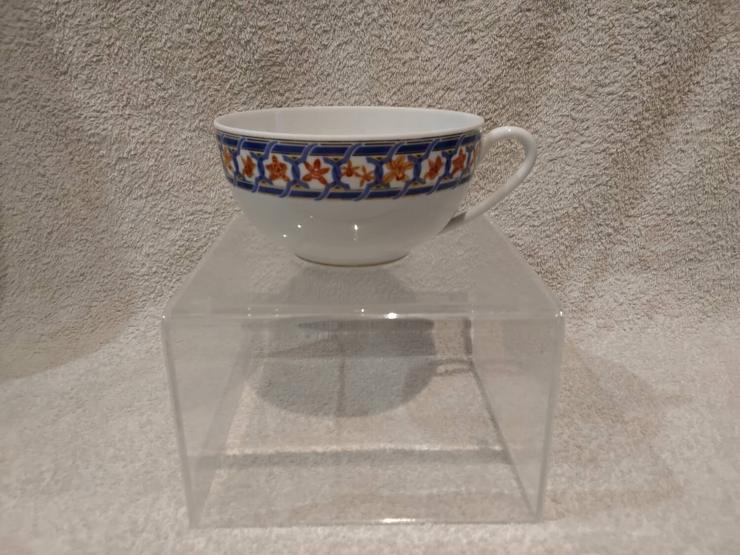 Christofle blue ginkgo porcelain breakfast cup, 35cl
