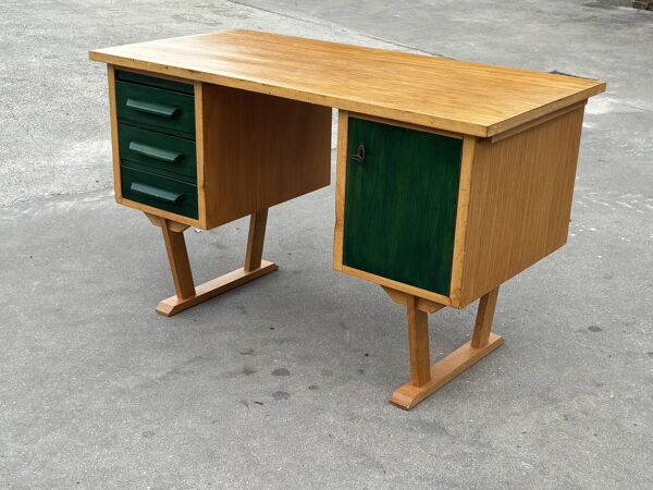 Bureau vintage des années 1960, design de bureau compact