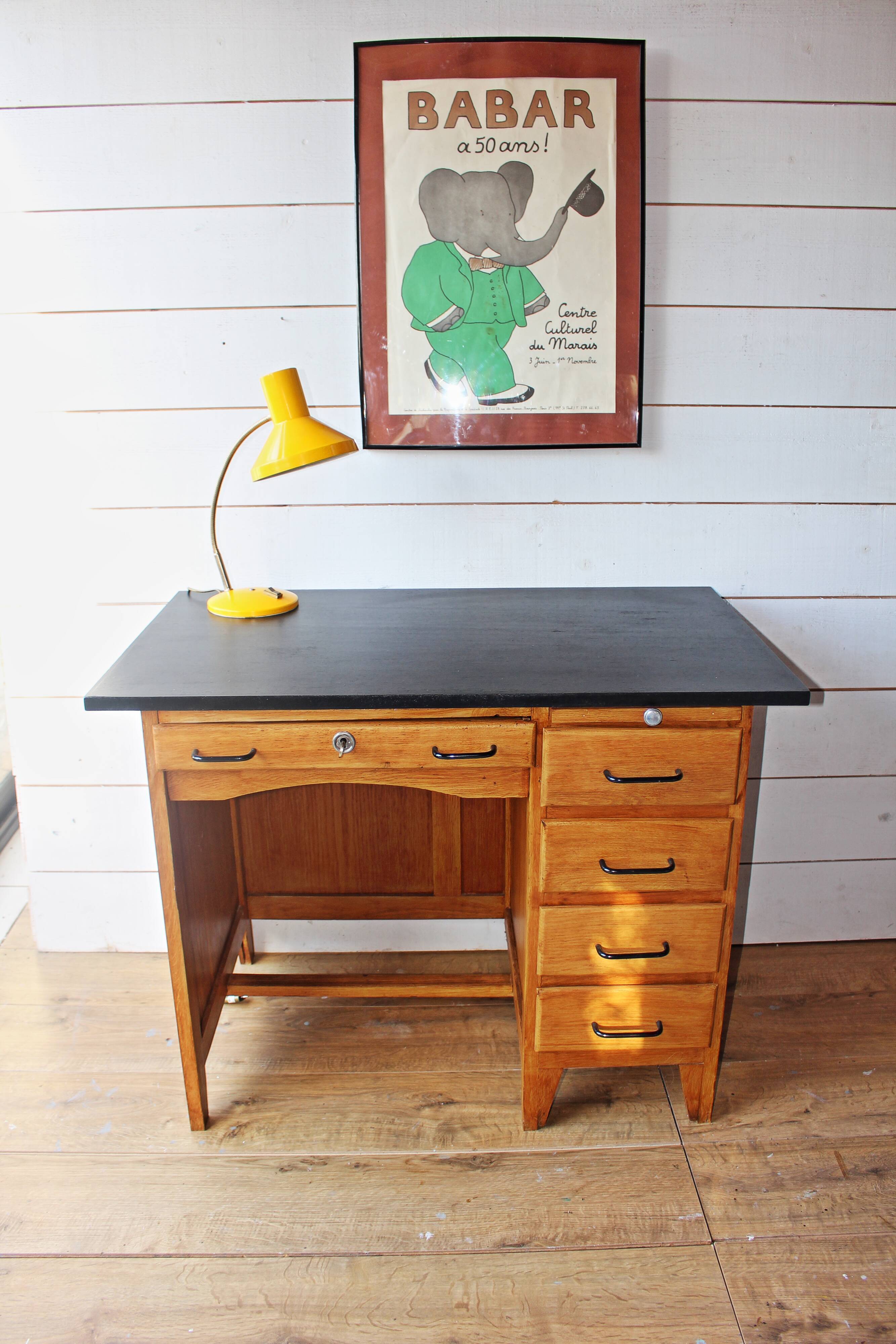 Bureau à caisson années 60.