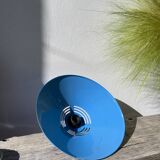 Suspension en métal brillant bleu