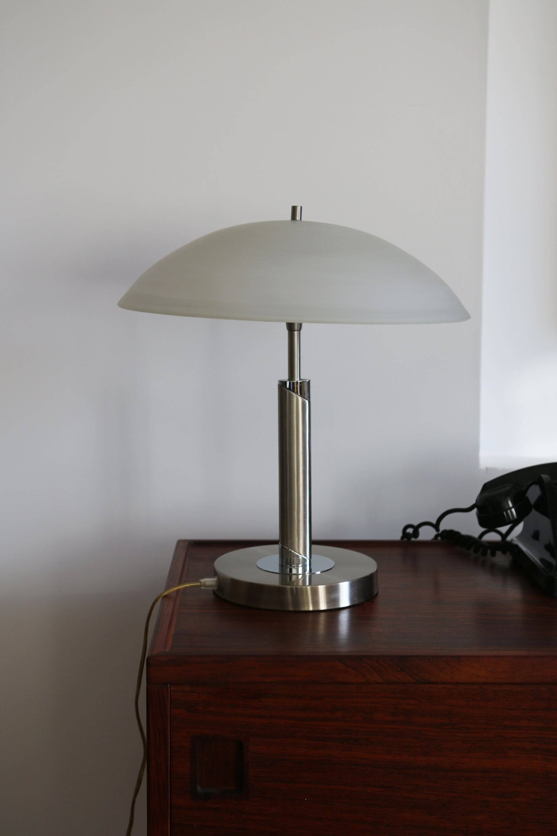 Late postmodern mushroom lamp - double lighting