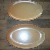 Set of oval stoneware dishes