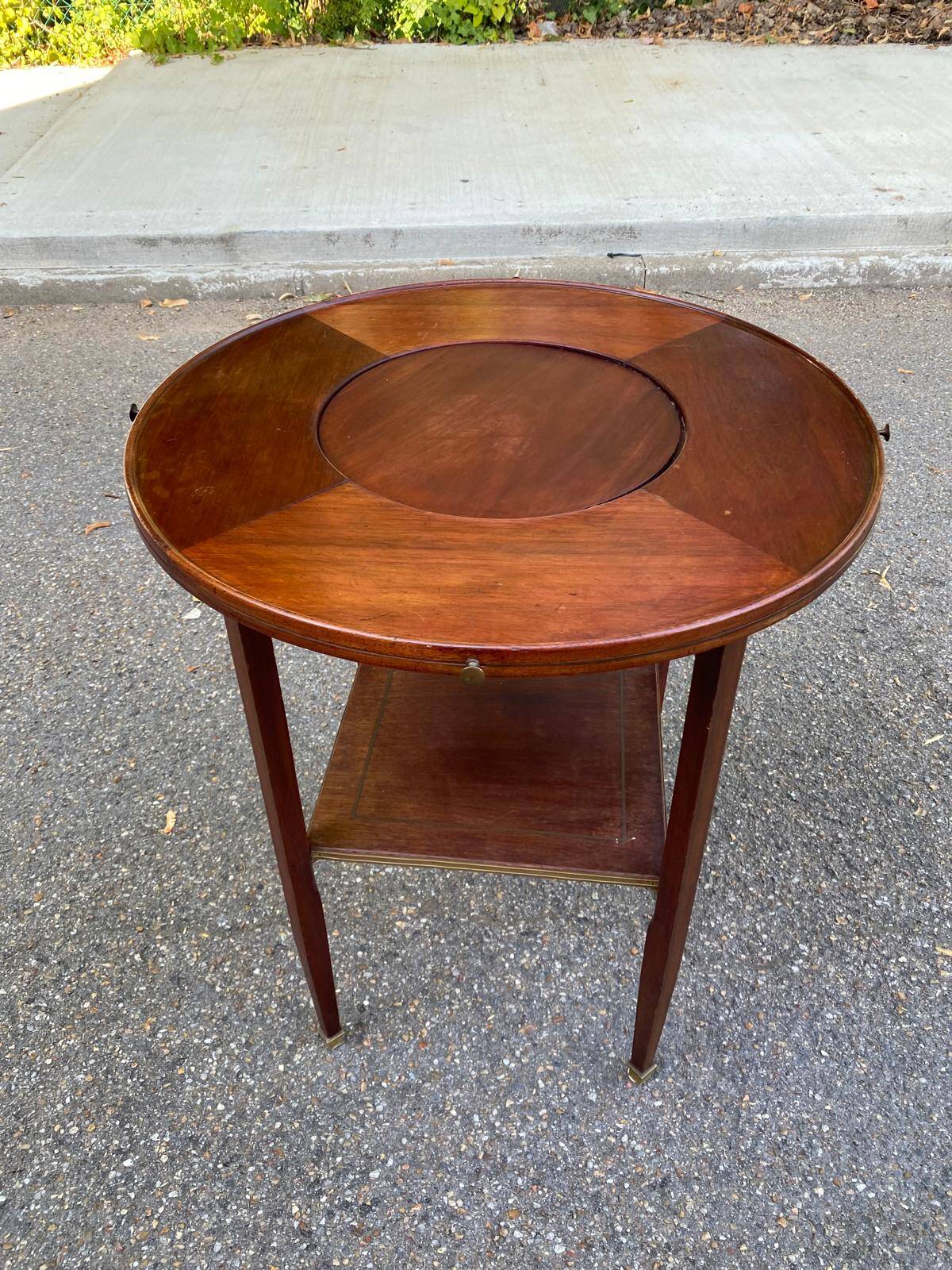 Louis XVI swiveling stand in solid wood from the 19th century