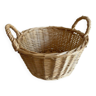 Beige wicker basket