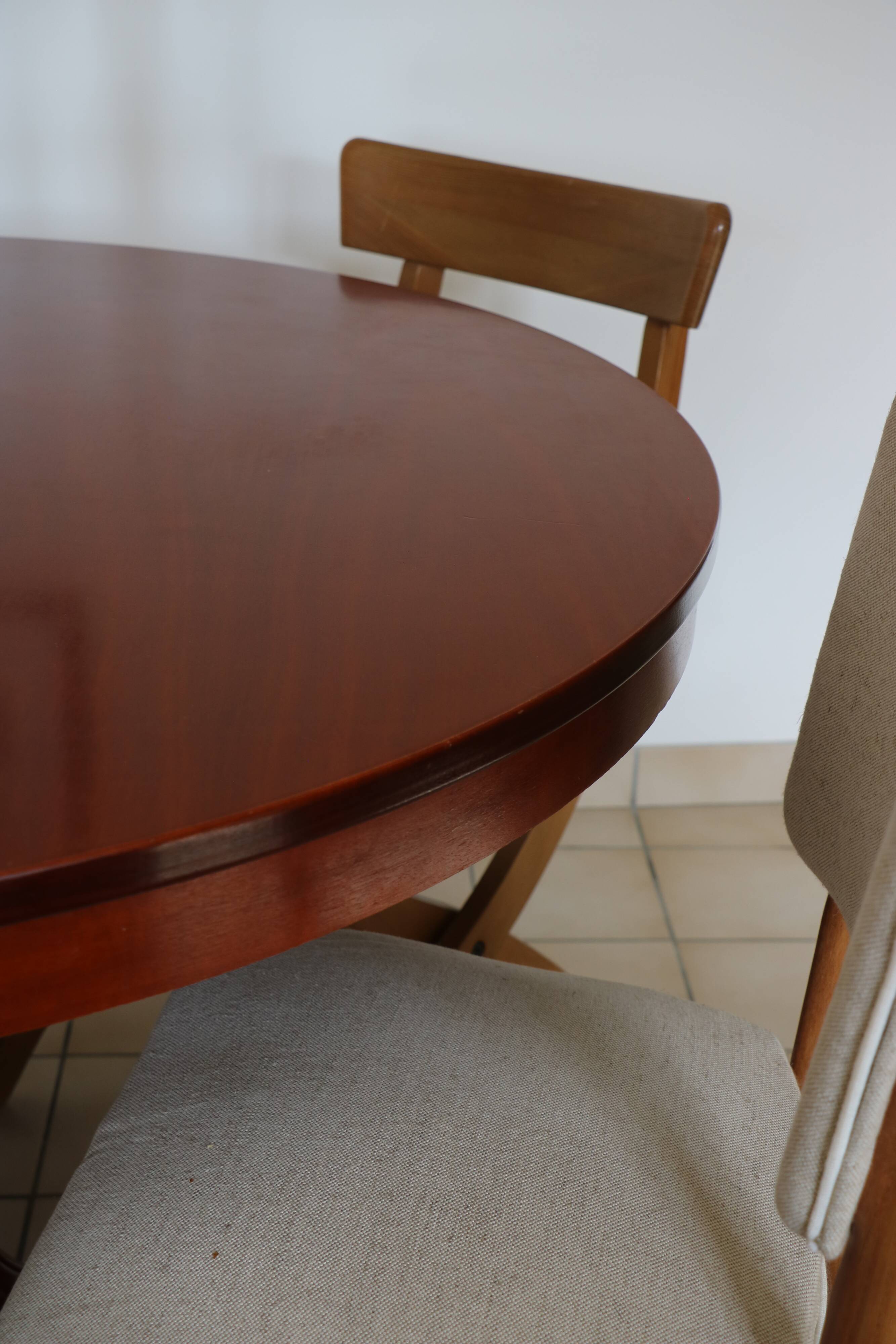 Extendable round table butterfly system 1970