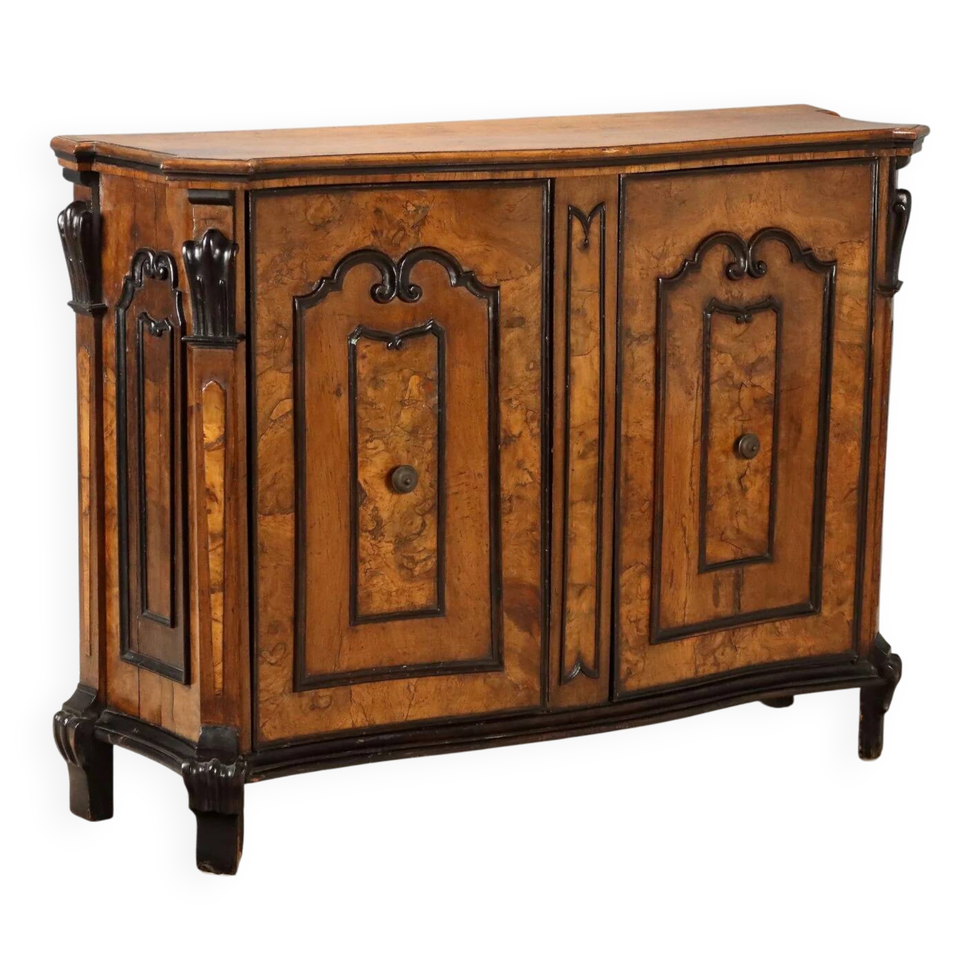 Buffet baroque lombard du XVIIIe siècle