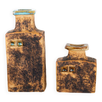 Deux Vases Suédois, brutaliste, grès et col émaillé, Curt Magnus Addin.