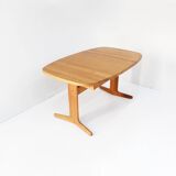 Table à manger ovale extensible vintage danoise en teck massif des années 1960