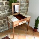Vintage dressing table restyled