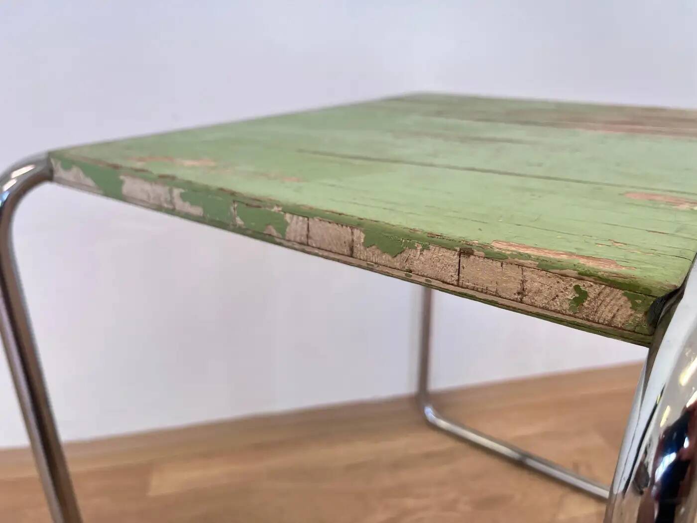 Table gigogne ou d'appoint chromée de style Bauhaus, conçue par Marcel Breuer pour Mucke Melder, années 1930