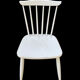 Série de 4 chaises vintage en bois massif style Scandinave