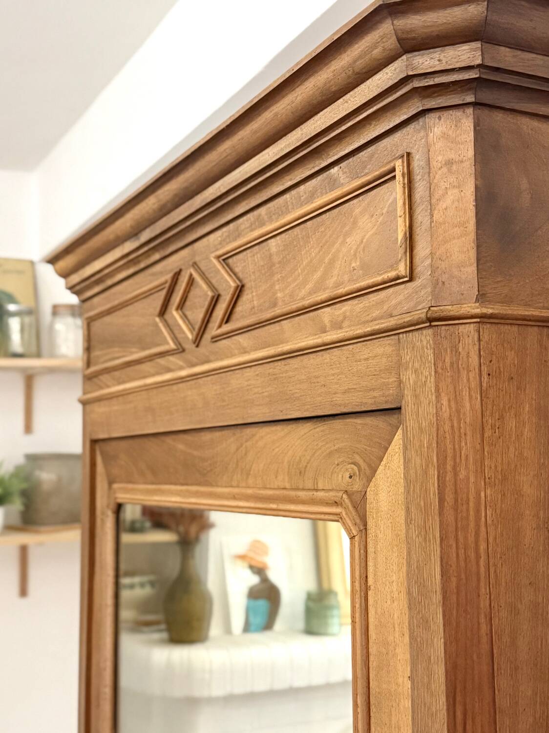 Walnut Bonnetière wardrobe