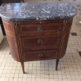 Chest of drawers 3 drawers above gray marble